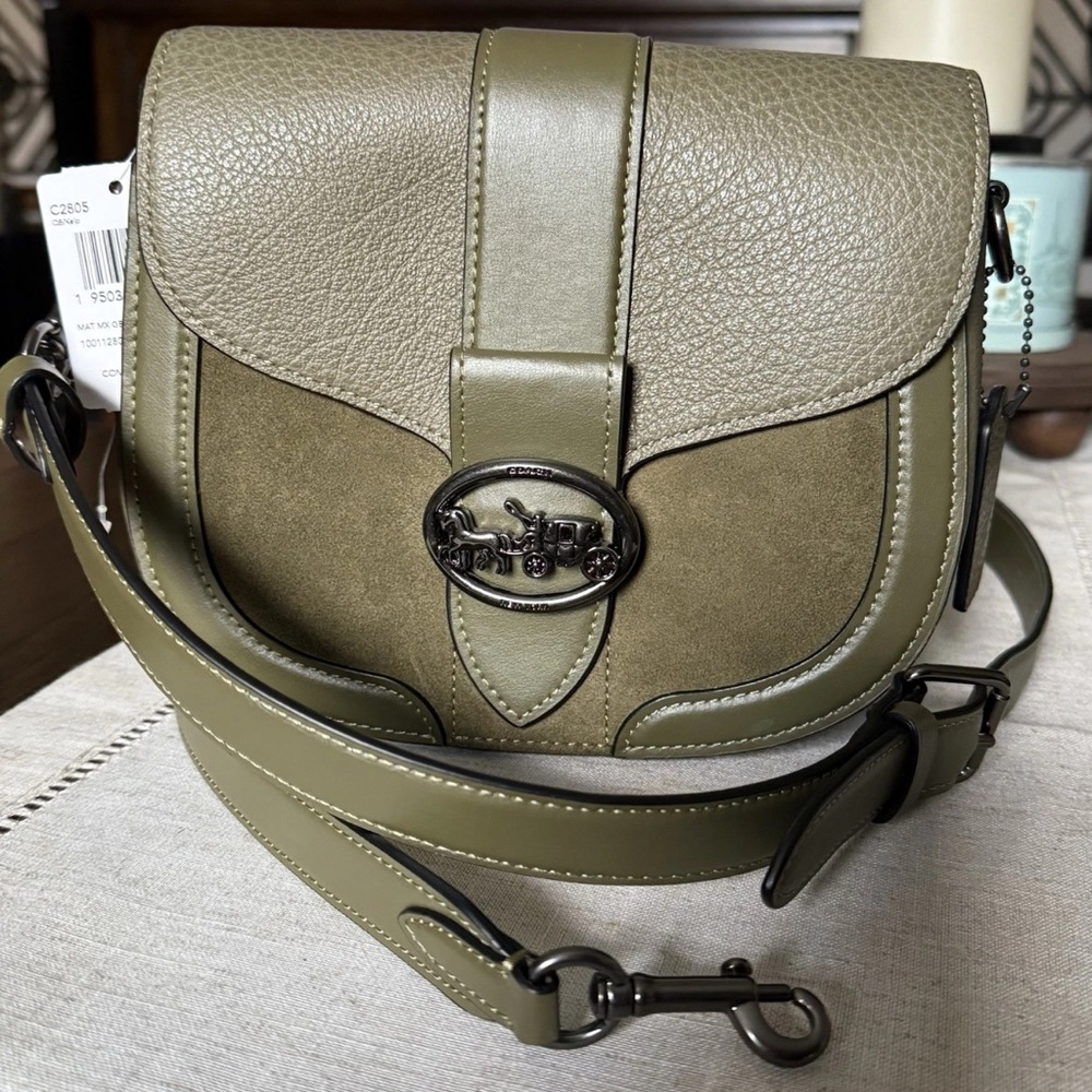 Elegant Olive Leather Crossbody Bag